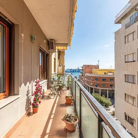 Nyaraló La Cassatella Family Palermo